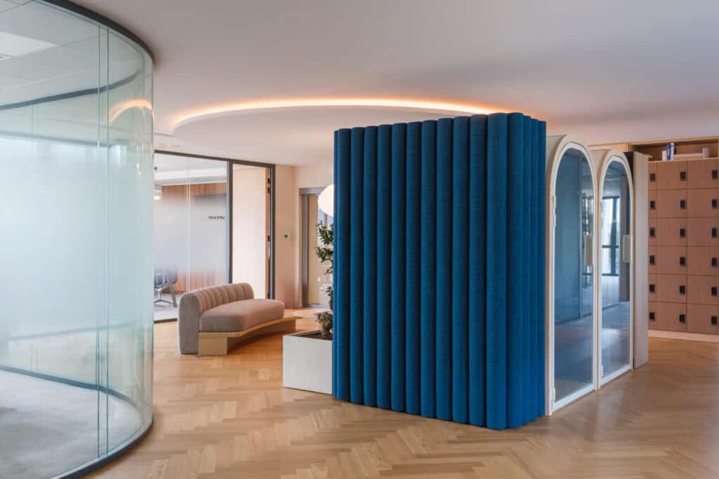 Aménagement des bureaux Arthur D. Little par Singulier Groupe