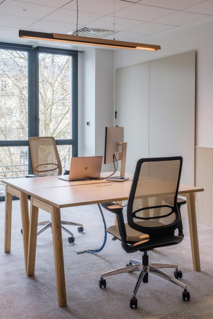 Aménagement des bureaux Arthur D. Little par Singulier Groupe